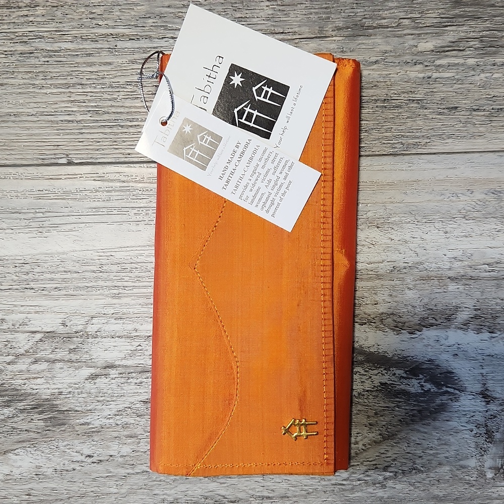 Tabitha NWT silk wallet from Cambodia